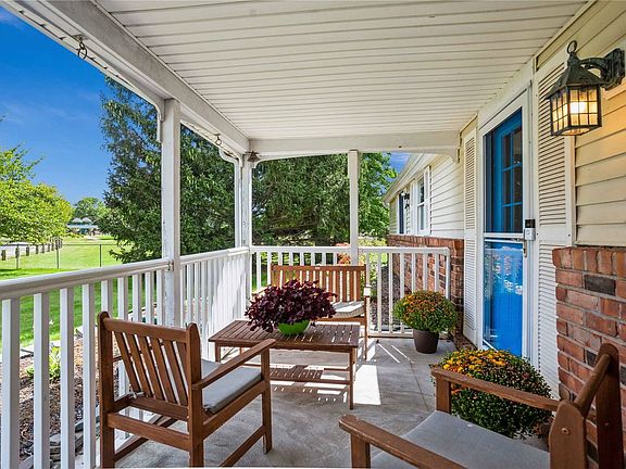 2nd image of 28 University Heights Dr