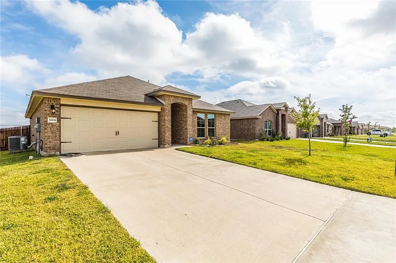 3 bed, 1529 sqft, $2,099 — Photo 4