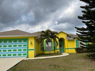 1881 SW Buttercup Ave, Pt Saint Lucie, FL 34953