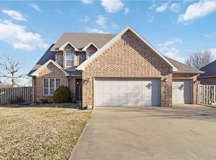 606 Amethyst Ave, Springdale, AR 72764