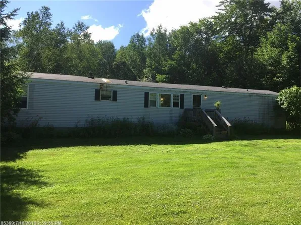 74 Back St, North Monmouth, ME 04265