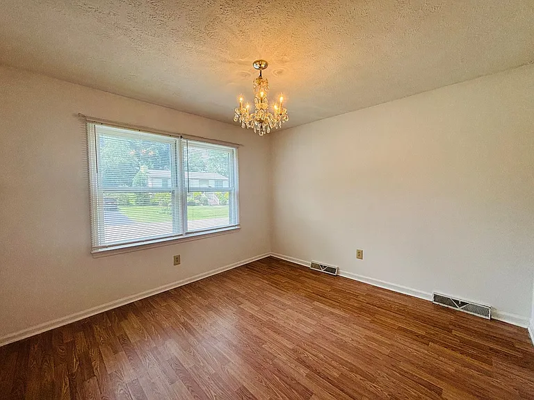306 Woodbine Dr — Photo 22
