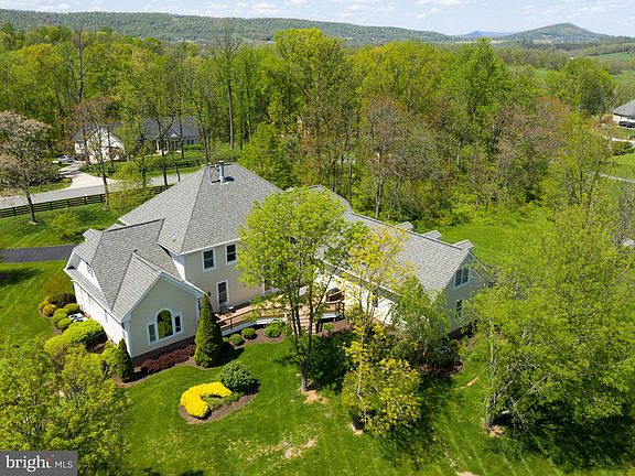 3rd image of 641 Stonymeade Dr