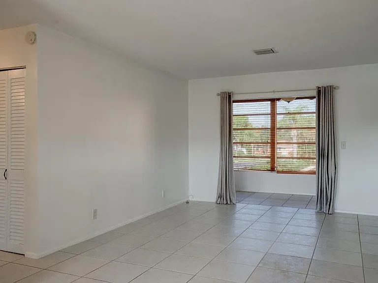 2111 NE 1st Ct #203 — Photo 11