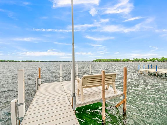 5th image of 5203 Lake Shore Dr