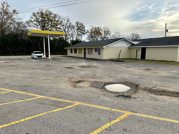 5th image of 525 Colonel Thomson Hwy