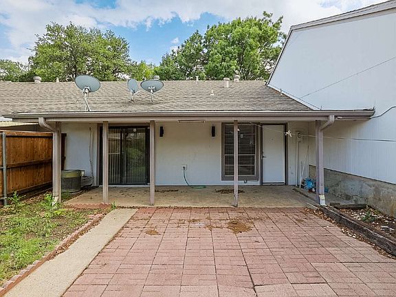 5th image of 13619 Flagstone Ln