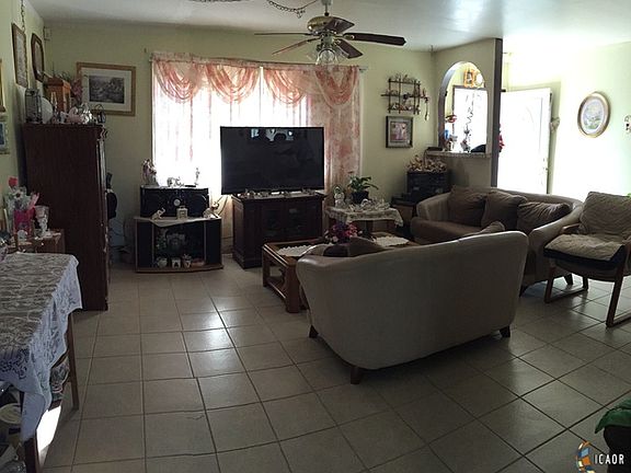 3rd image of 564 Desert Gardens Dr