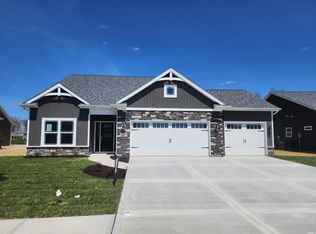 1228 Cobre Ct, Fort Wayne, IN 46845