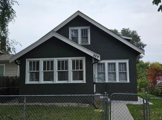 889 6th St E, Saint Paul, MN 55106