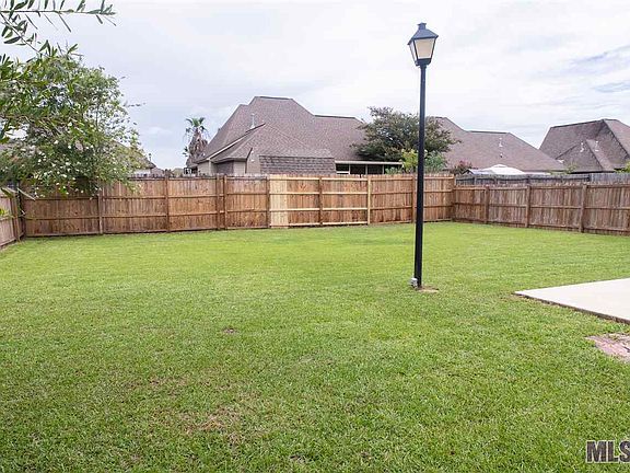 5th image of 11333 Hampton Ct
