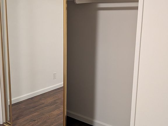 4th image of 371 W Lexington Dr APT 4