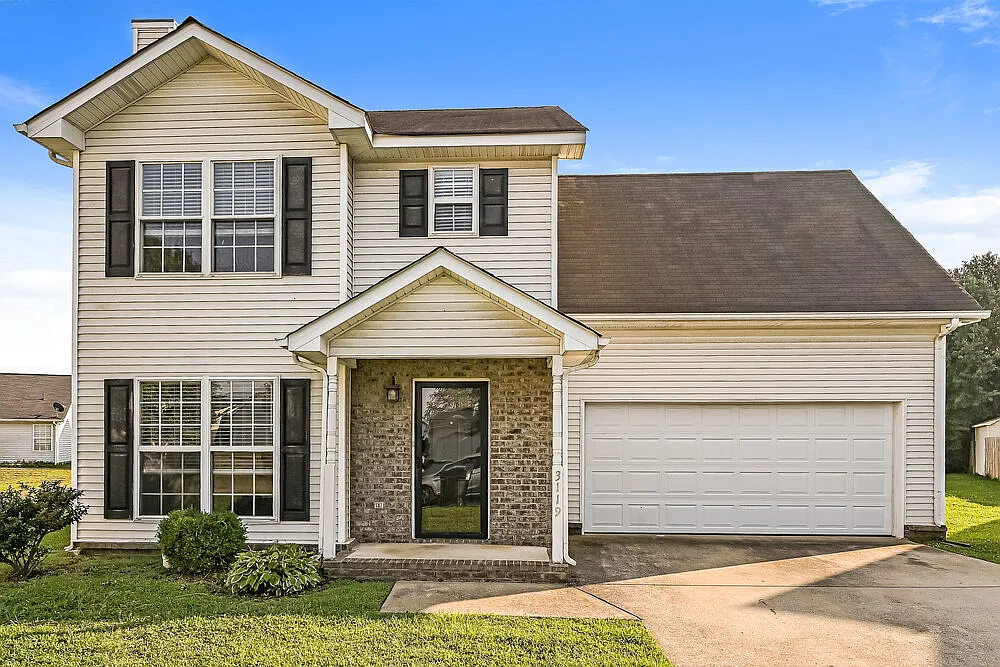 3 bed, 2.5 bath, 1444 sqft, $2,100 — Photo 1