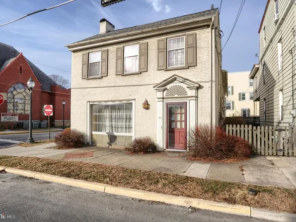 63 S 4th St, Sunbury, PA 17801