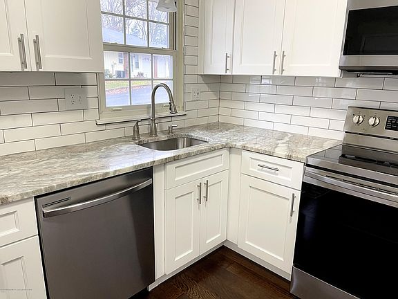 4th image of 120D Edinburgh Ln #1004