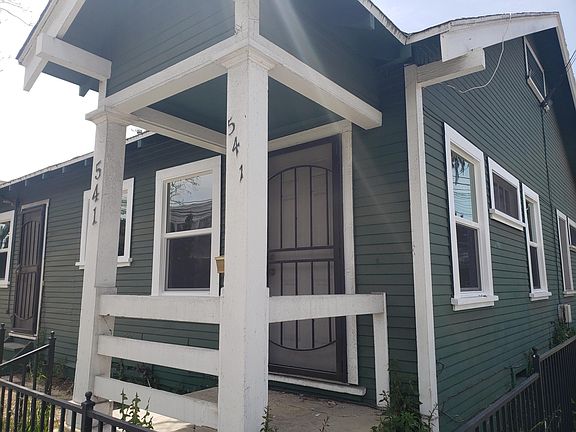2nd image of 541 Cerritos Ave