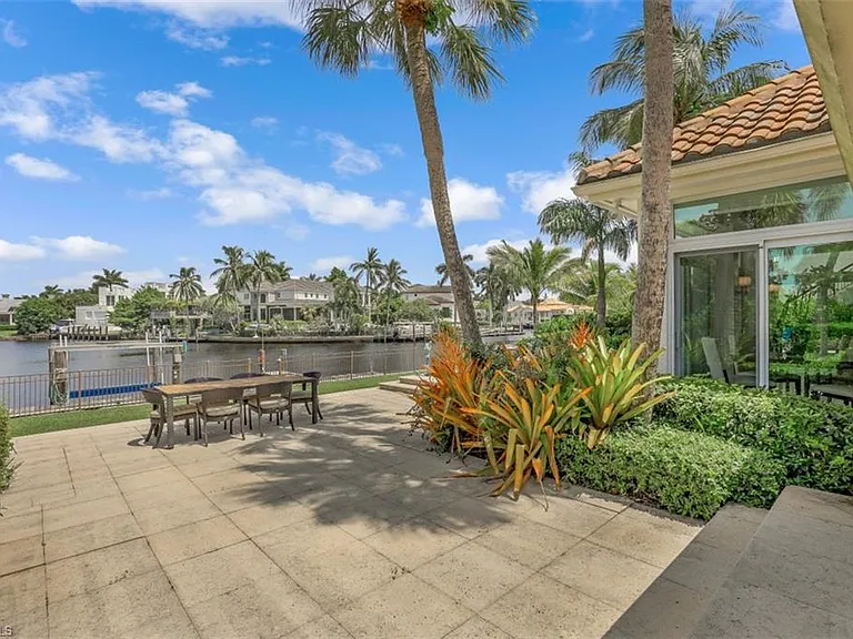 655 Galleon Dr — Photo 29