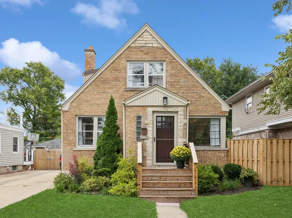 1095 Webster Ln, Des Plaines, IL 60016