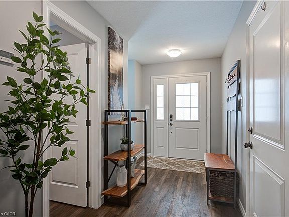 3rd image of 28 Minler St #3