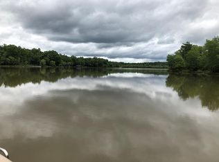 315 Terrapin Pointe Rd, Hodges, SC 29653