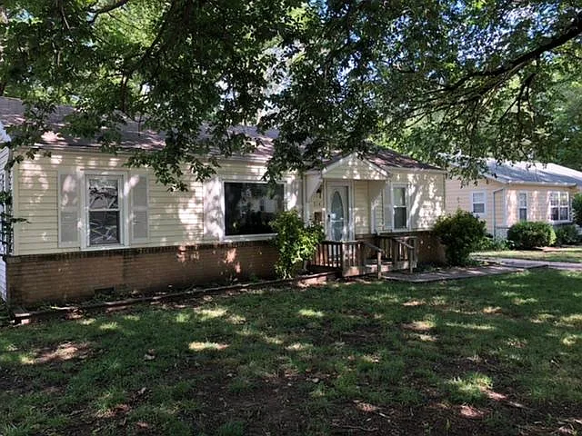914 N Kokomo Avenue — Photo 1
