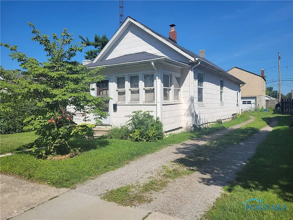 319 E Indiana Ave photo 1