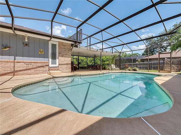 5th image of 612 Mourning Dove Cir