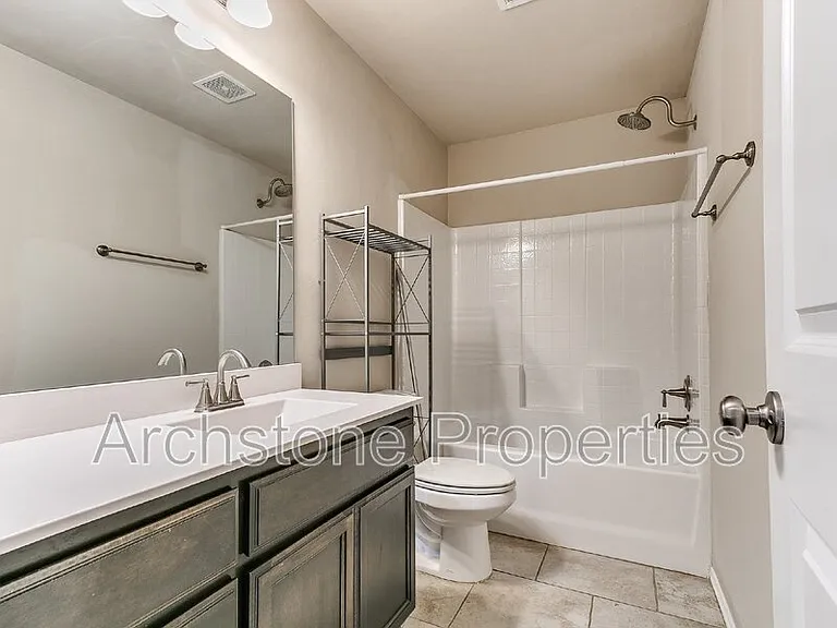19704 Taggert Dr — Photo 19