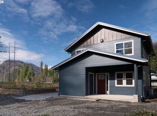 Echo St, Blue River, OR