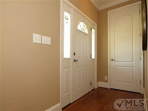 4th image of 290 Hollow Creek Ln