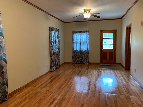 5th image of 5034 Greenwood St