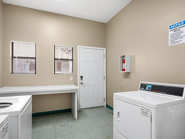 3210 Tulane Dr NE — Photo 17