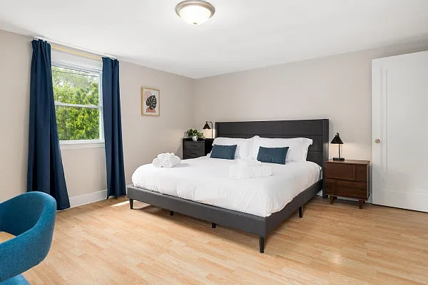 3 bed, 1397 sqft, $2,499 — Photo 4