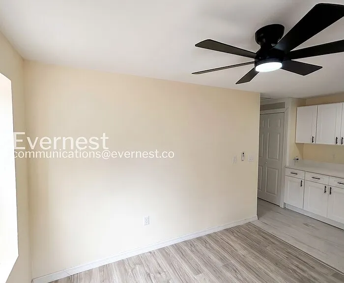 5680 28th St N #D1 — Photo 12