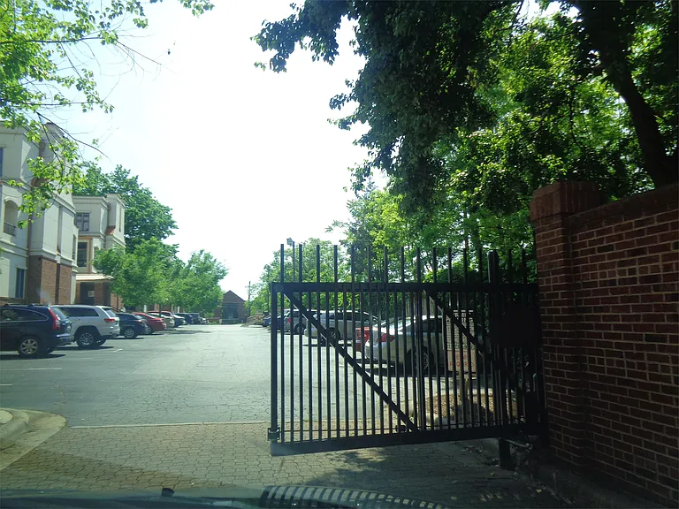 252 E Davie St #1 — Photo 23