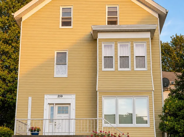 259 Barnaby St APT 1, Fall River, MA 02720
