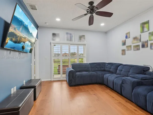 2923 Crestwood Ter #5104, Margate, FL 33063