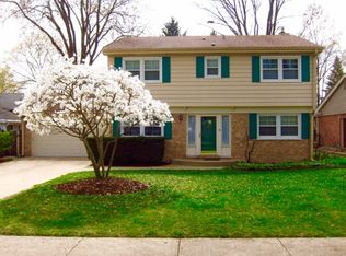 915 E Rockwell St, Arlington Heights, IL
