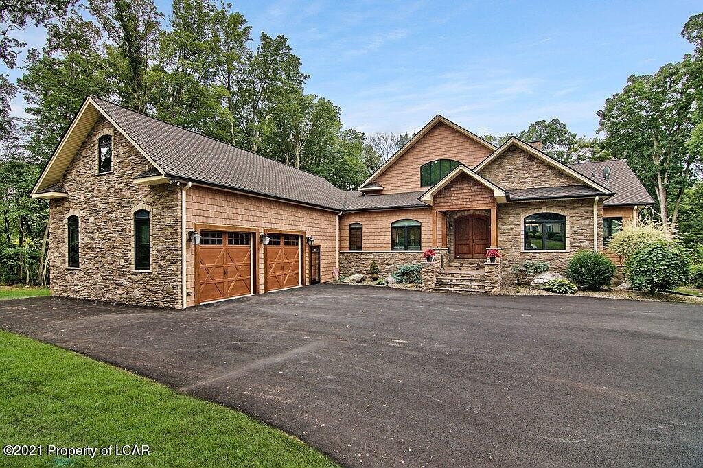 136 Timberwood Dr, Mountain Top, PA 18707 Zillow