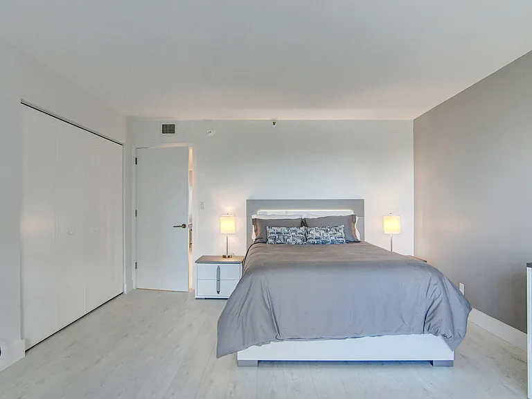 4301 N Ocean Blvd #507 — Photo 33