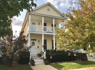 227 Market St, Genoa, IL 60135