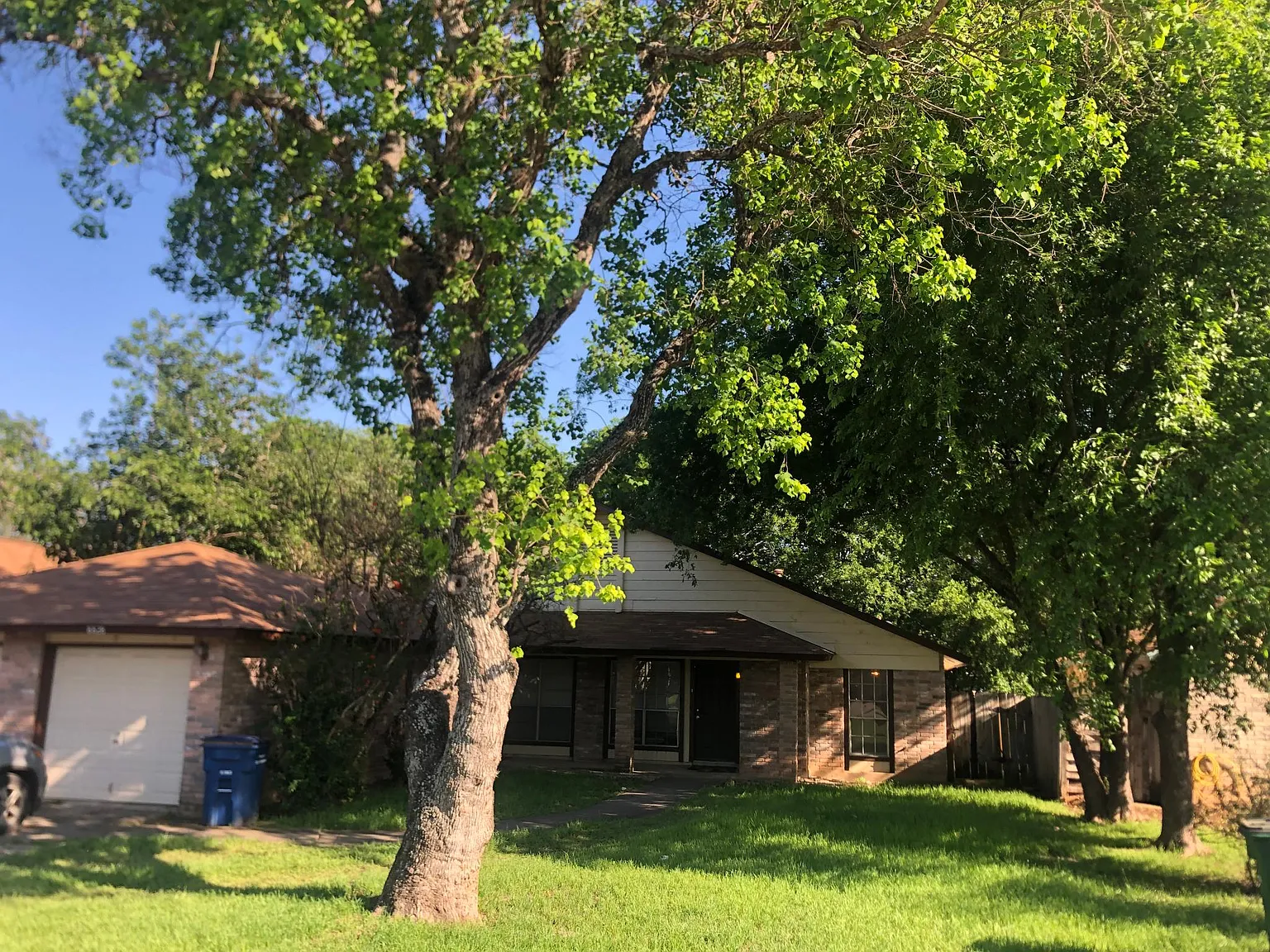 2 bed, 862 sqft, $1,150 — Photo 1