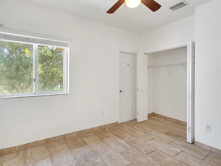 1916 SE 23rd Ave #1916 — Photo 39
