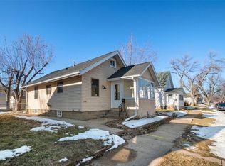 1116 10th St NW, Cedar Rapids, IA 52405