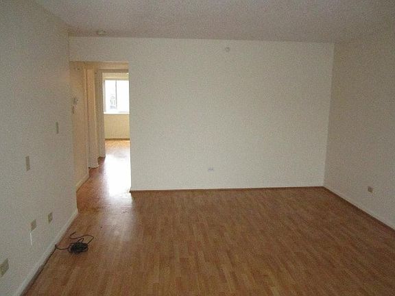 4th image of 2625 Pirates Cv APT 4