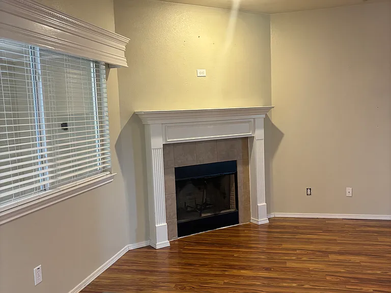 10261 Salem Way — Photo 7