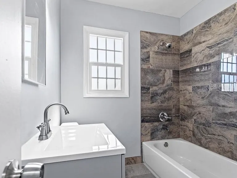2551 8th Ave #9 — Photo 3