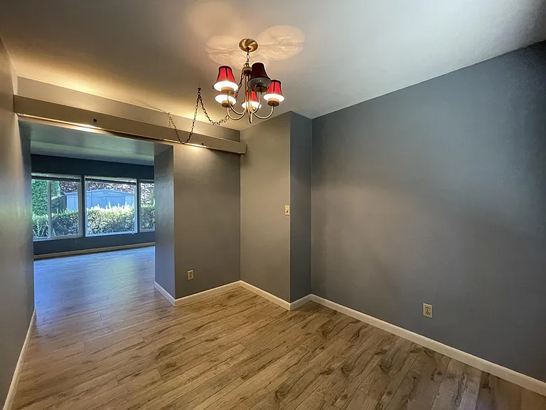 4713 Sand Point Way NE — Photo 9