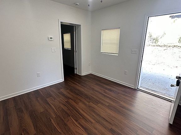 5th image of 391 4th St #B