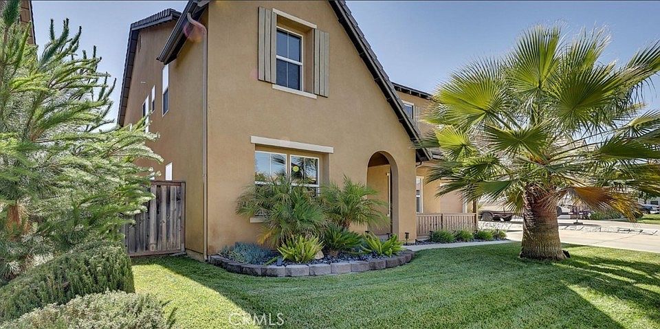 1st image of 36414 Pistachio Dr